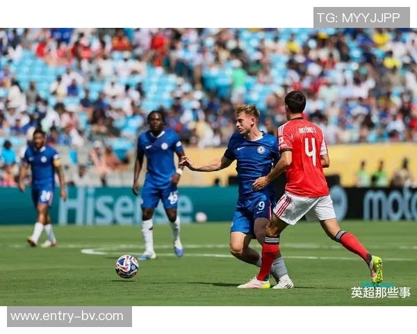 斯坦福桥球场开启预约活动踢点球合影世俱杯奖杯等你来参与