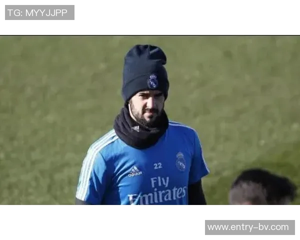 莱万因腿筋不适缺席国王杯客场比赛训练将缺阵 莱万因腿筋不适缺席国王杯客场比赛训练将缺阵