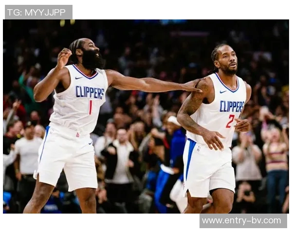 小卡谈哈登缺席对球队胜利的重要性强调团队合作与韧性