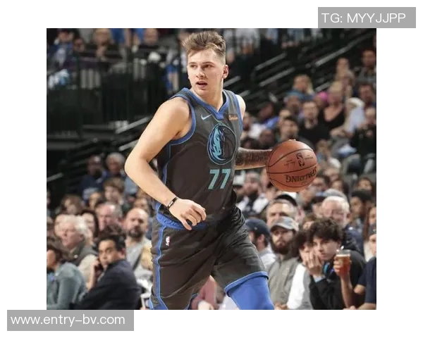 韦德赞CC具备罗伊风范能组织全队也能主宰比赛表现 韦德赞CC具备罗伊风范能组织全队也能主宰比赛表现